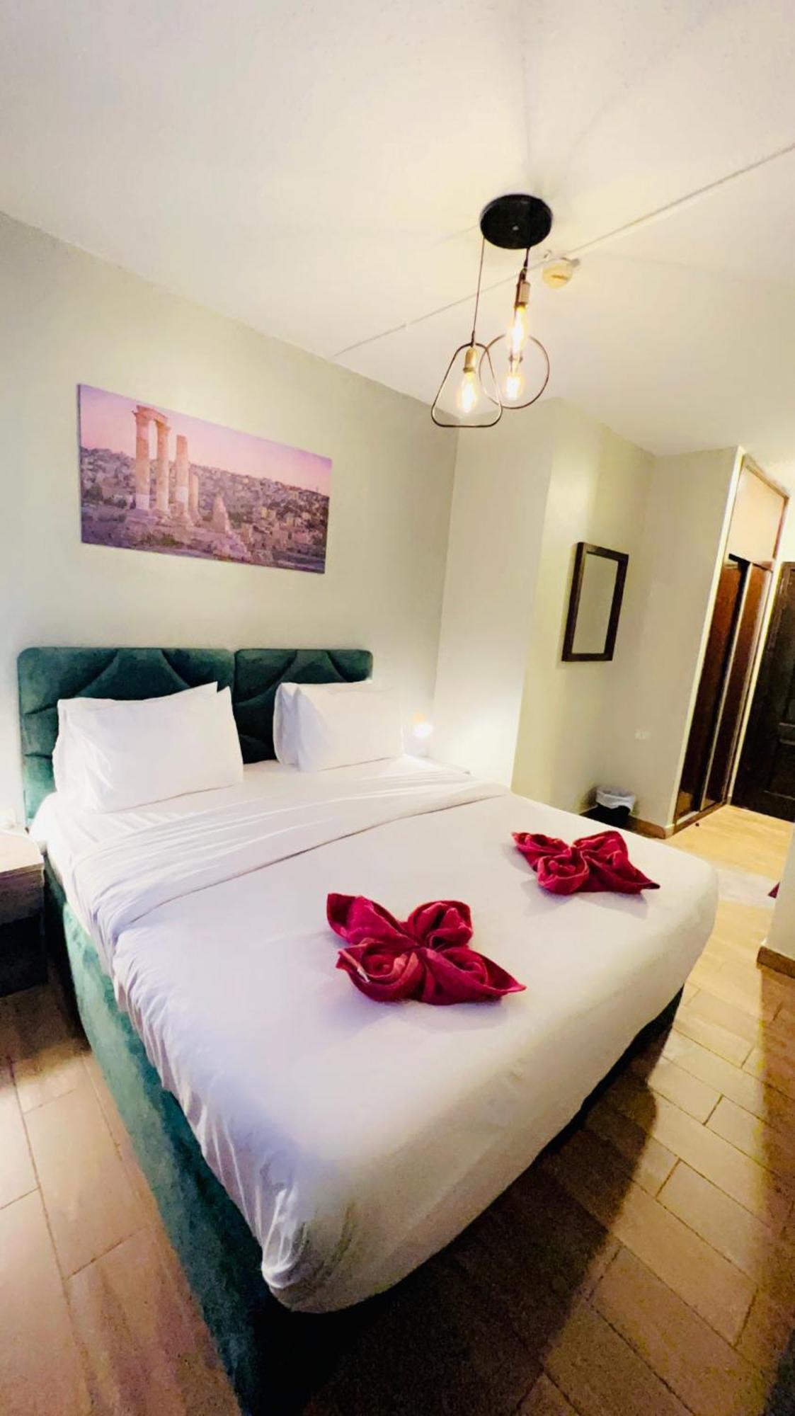 Sandra Hotel Amman Extérieur photo